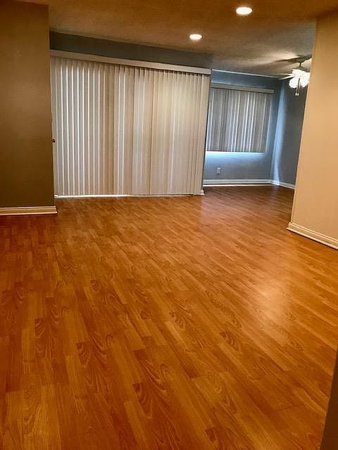 living room/dining room