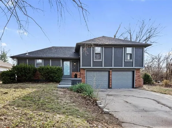 8401 Sterling Ave, Raytown, MO 64138