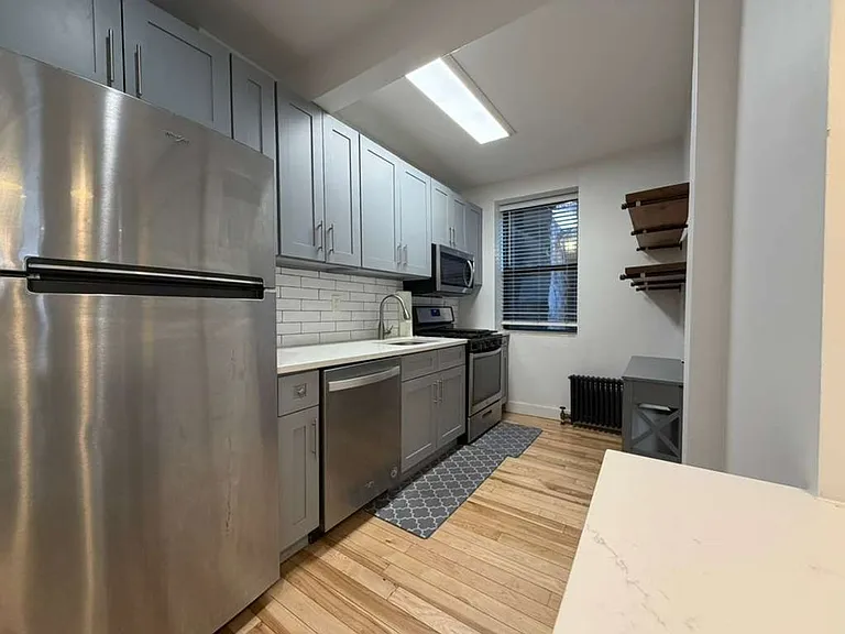 312 Main St #1H — Photo 7