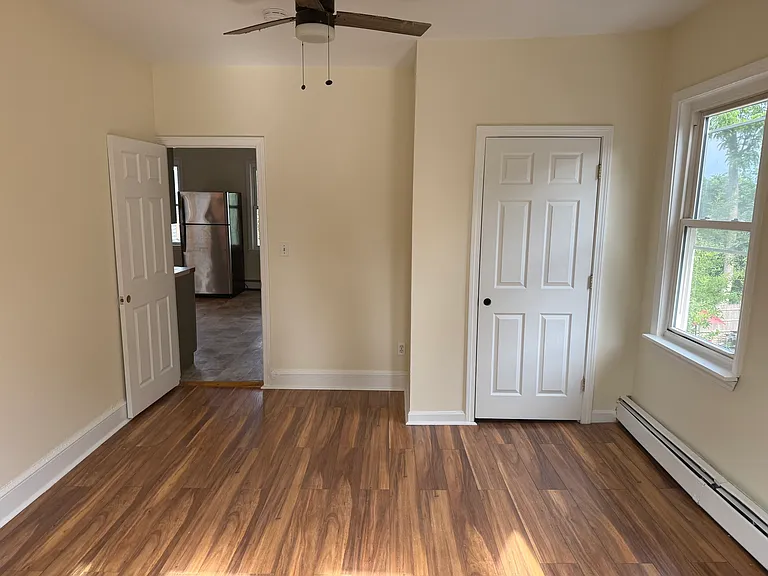 20 Peach Ave #2 — Photo 8
