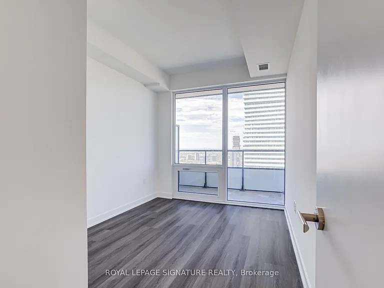 448 Burnhamthorpe Rd W #3807 — Photo 15