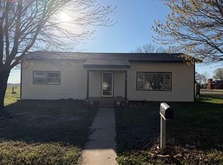 2120 Pine St, Harper, KS 67058
