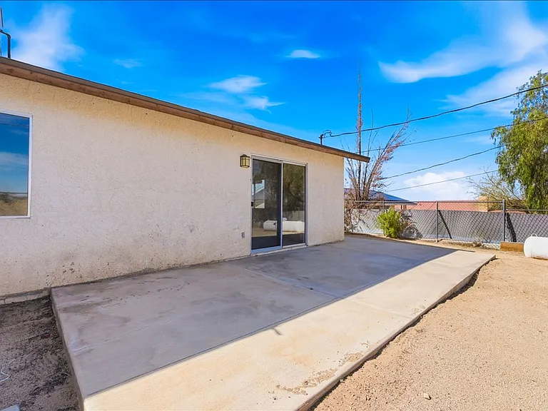 6851 Quail Spring Ave — Photo 32
