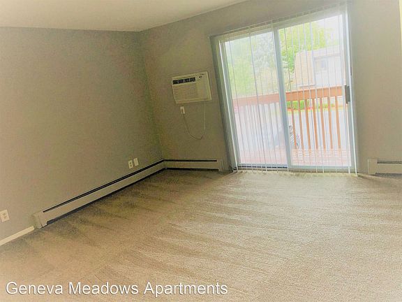 5th image of 1086 S Wells St #11