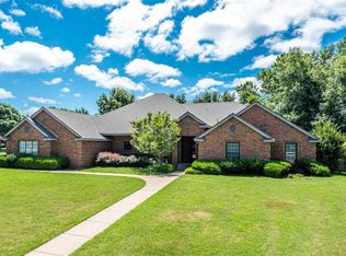 2626 Mockingbird Dr, Ponca City, OK 74604