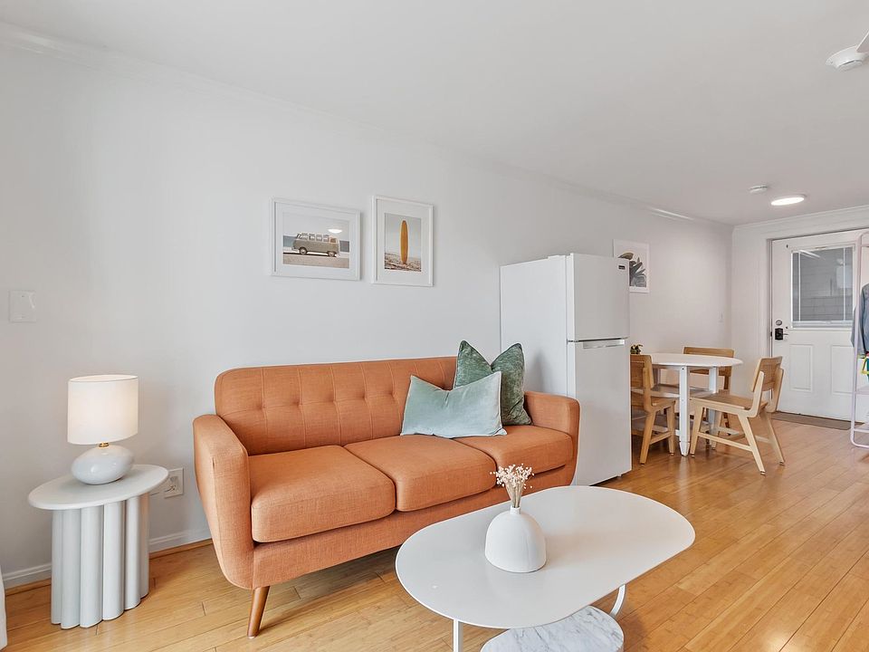 1st image of 6 Ashworth Ave #12