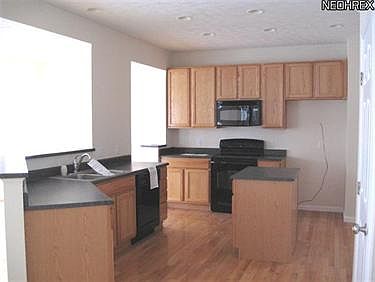 4th image of 4795 Riverrock Way