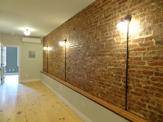 Rented by Lofts and Flats LLC | media 10