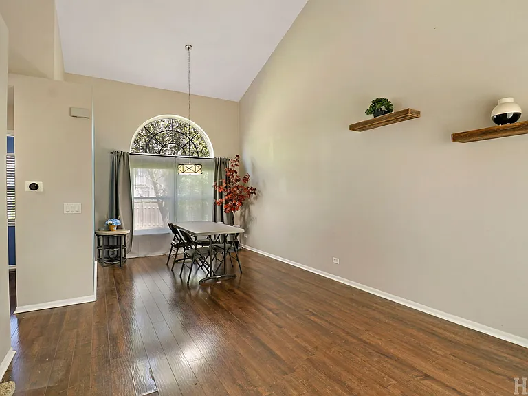 67 W Rustic Ln #67 — Photo 3