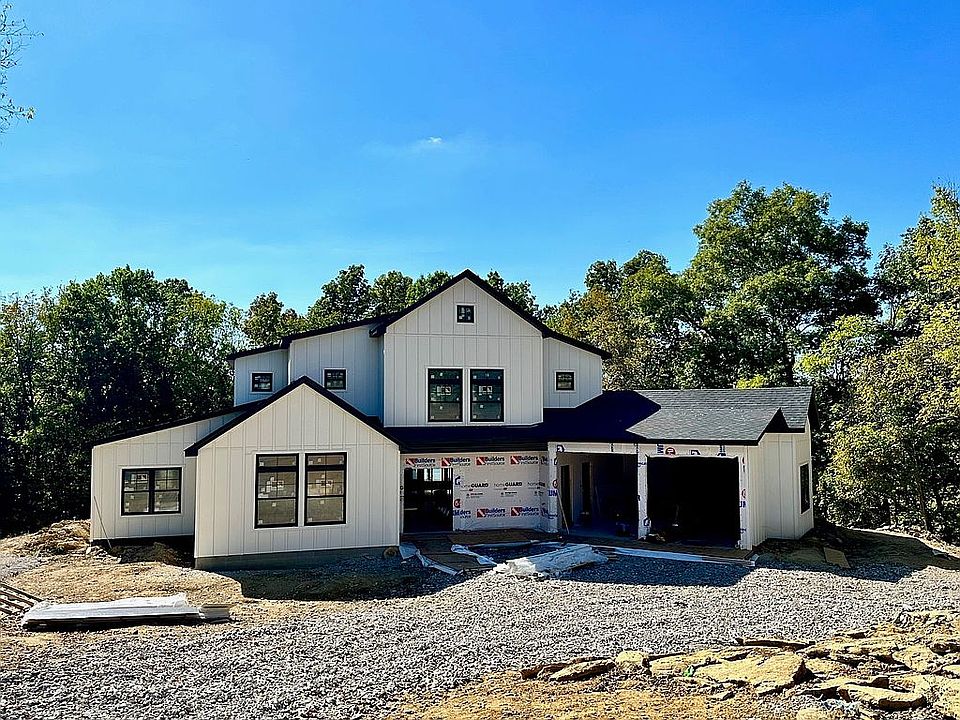 1st image of 445 View St