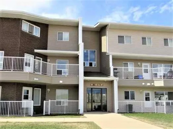 201 12th Ave SW #209E, Slave Lake, AB T0G 2A4
