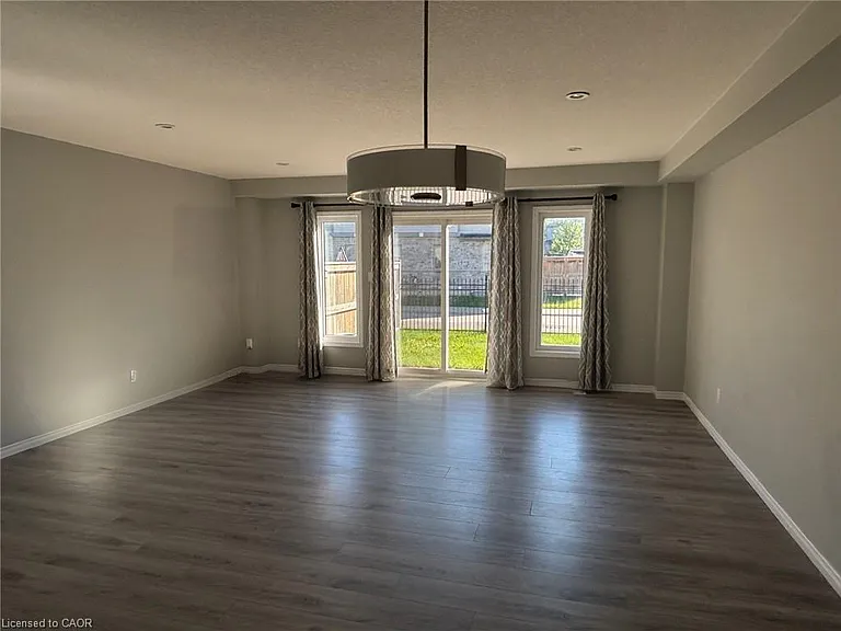 60 Netherwood Rd — Photo 14