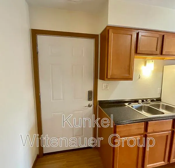 1804-3 Jamestown Rd — Photo 3