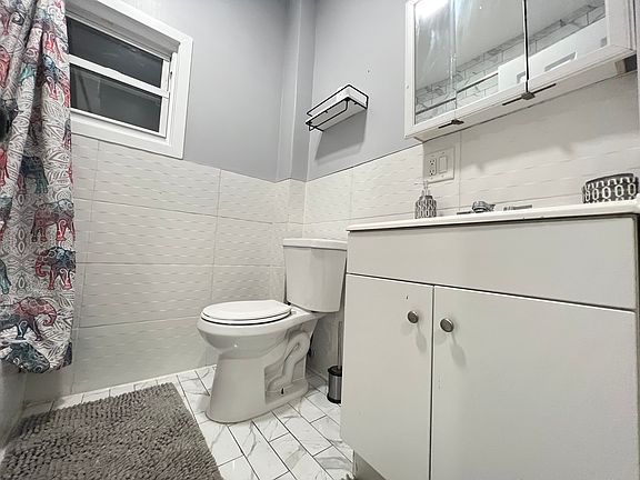5th image of 5 Morton Pl APT 1