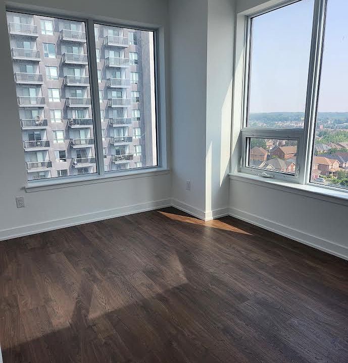 1st image of 5105 Hurontario St #1011