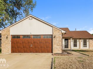521 Magnolia Dr, Forney, TX 75126