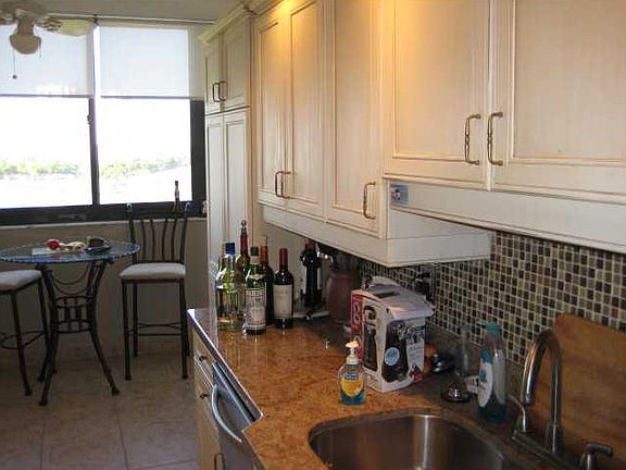 3rd image of 20185 E Country Club Dr APT 806