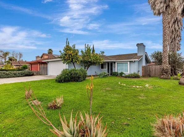 1251 Wilma Dr, Hollister, CA 95023