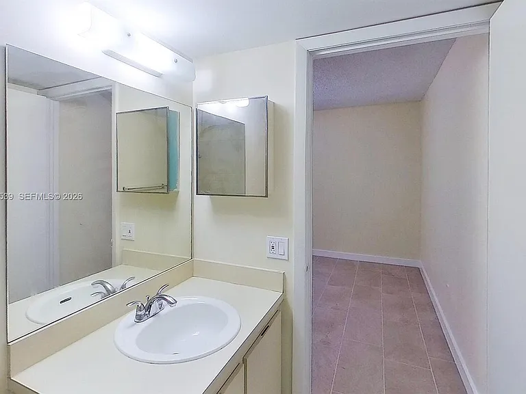 2020 NW 119th St #1121 — Photo 38