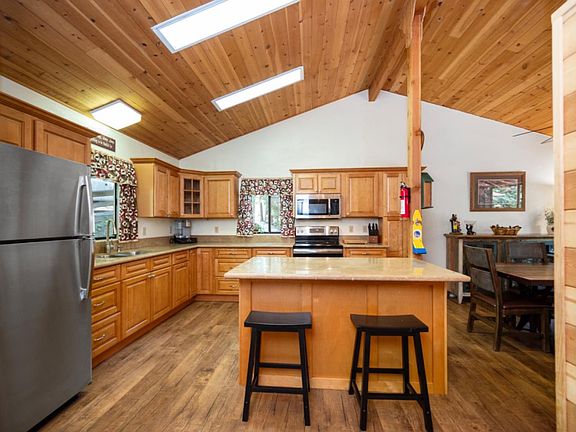 5th image of 3465 Lakemont Dr