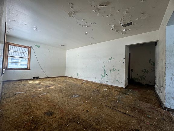 3rd image of 308 Maryland Ave