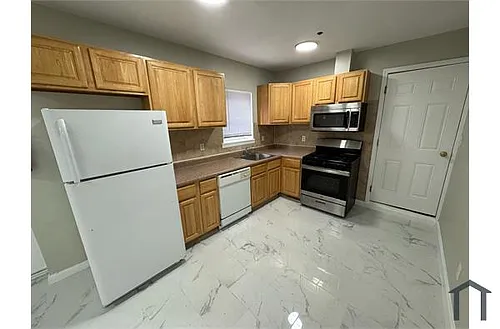 204 N 7th St #B2 Photo 1