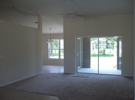 3rd image of 6 Fifer Ln