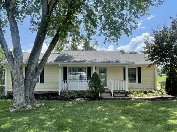 715 Earl Dr, Lawrenceburg, TN 38464