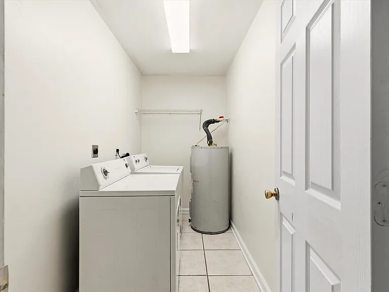 735 Putnam Dr #2 — Photo 25