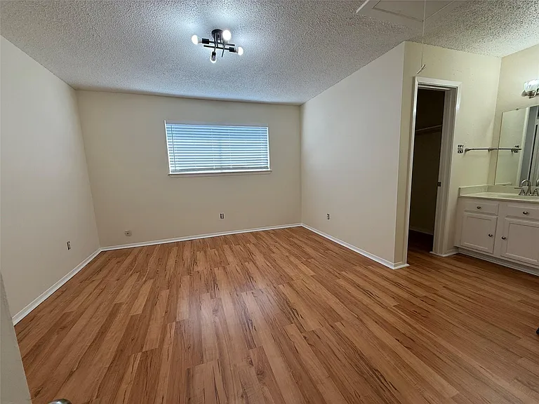 3837 Tanglewilde St #3837 — Photo 9