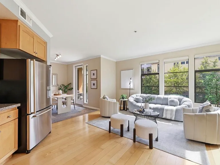 800 N 8th St #220 — Photo 10