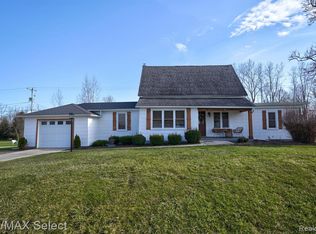 10469 W Pierson Rd, Flushing, MI 48433