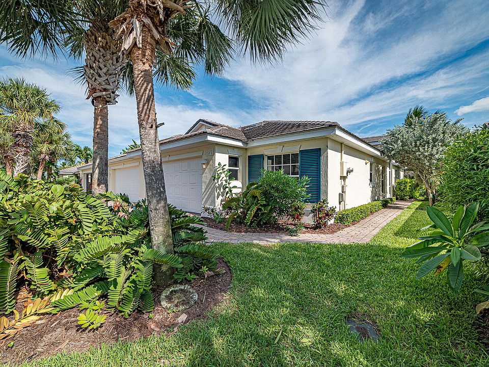1st image of 471 Moray Pl #471