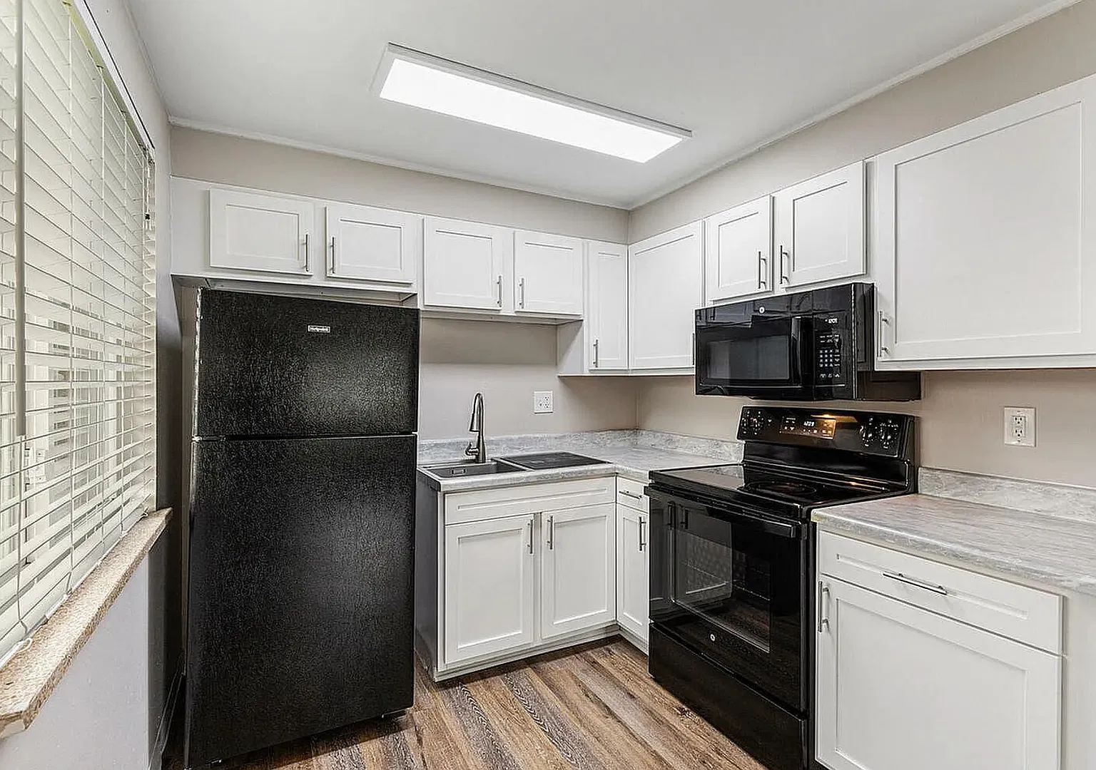 Allison West Apartments — Photo 4