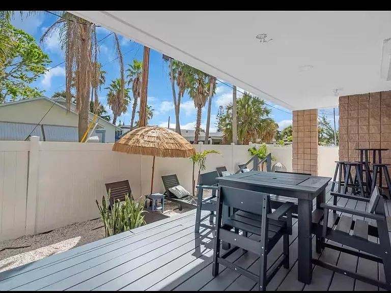 14249 Gulf Blvd — Photo 23