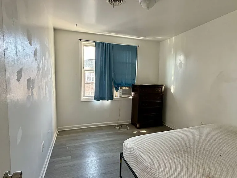 4301 Cottman Ave — Photo 12