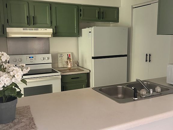 5th image of 11069 Cedar View Rd