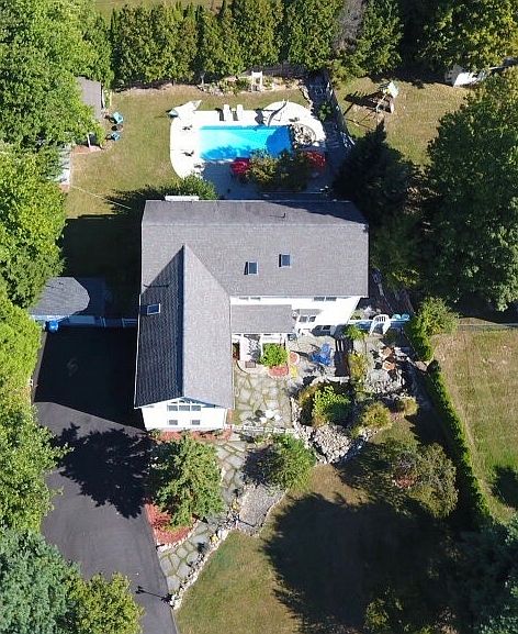 1st image of 5 Toms Ln