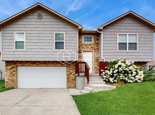 702 Charles Cir, Belton, MO 64012