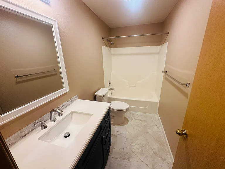 9500 Fremont Ave N #202 — Photo 10