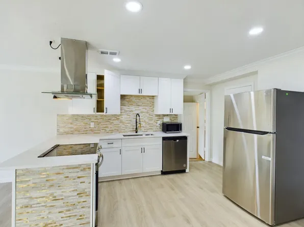 5260 Landry Ln, Beaumont, TX 77708