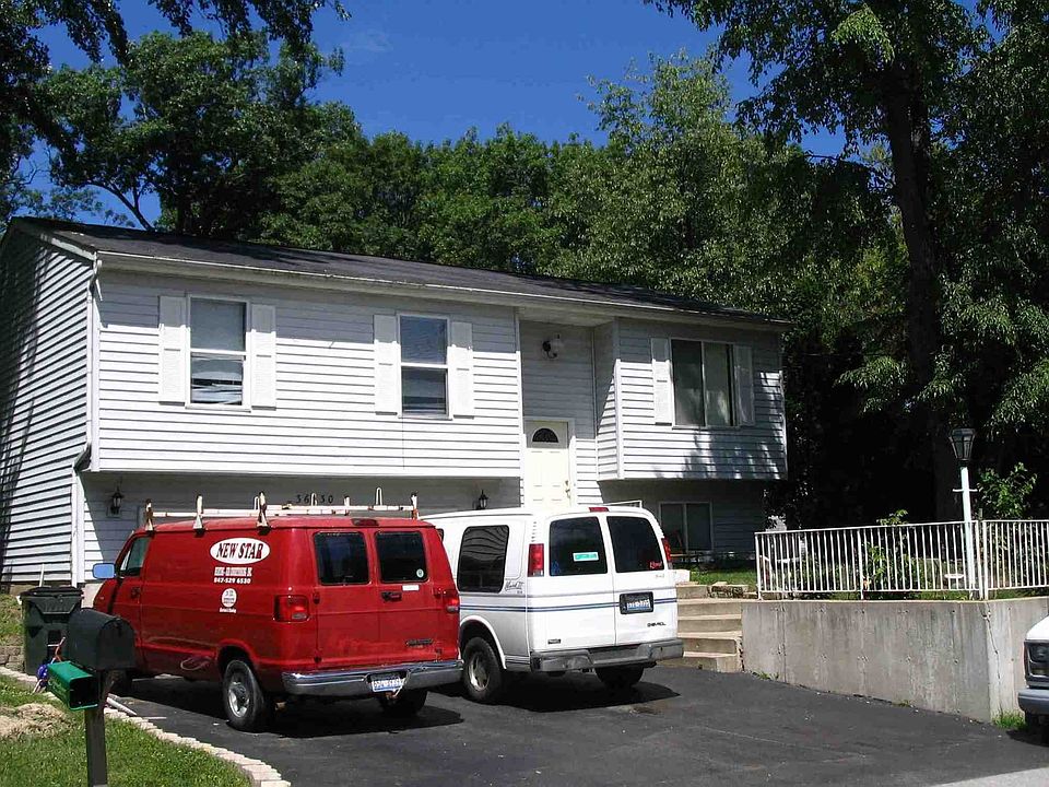 1st image of 36630 N Iola Ave