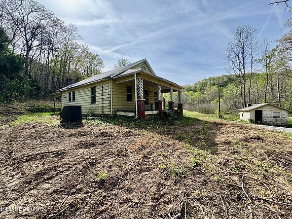 3rd image of 4508 Idumea Rd