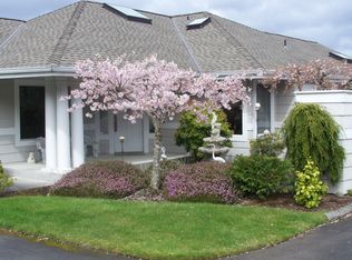 101 Mariner Pl, Port Ludlow, WA 98365