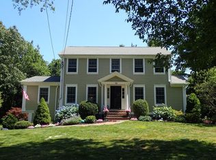 12 Village Ln, Hingham, MA 02043