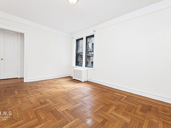 2nd image of 20 Seaman Ave APT 4I