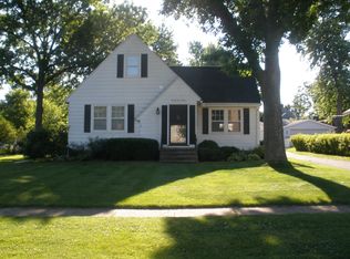 3111 48th Pl, Des Moines, IA 50310