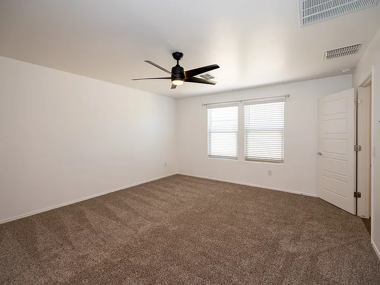 2580 E Calle Palta — Photo 17