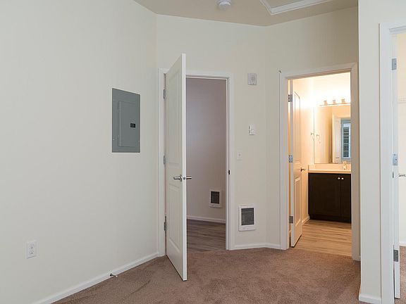 LARGE MASTER BEDROOM WITH WALK IN CLOSET AND LARGE FULL BATH