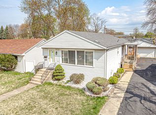 5322 W 91st St, Oak Lawn, IL 60453